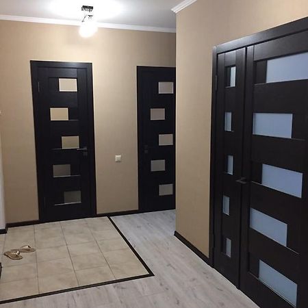 Apartment On Parkovaya ชรอโนมอสค์ ภายนอก รูปภาพ